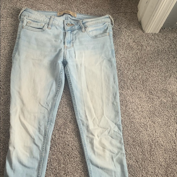 Hollister jeans - Picture 2 of 6